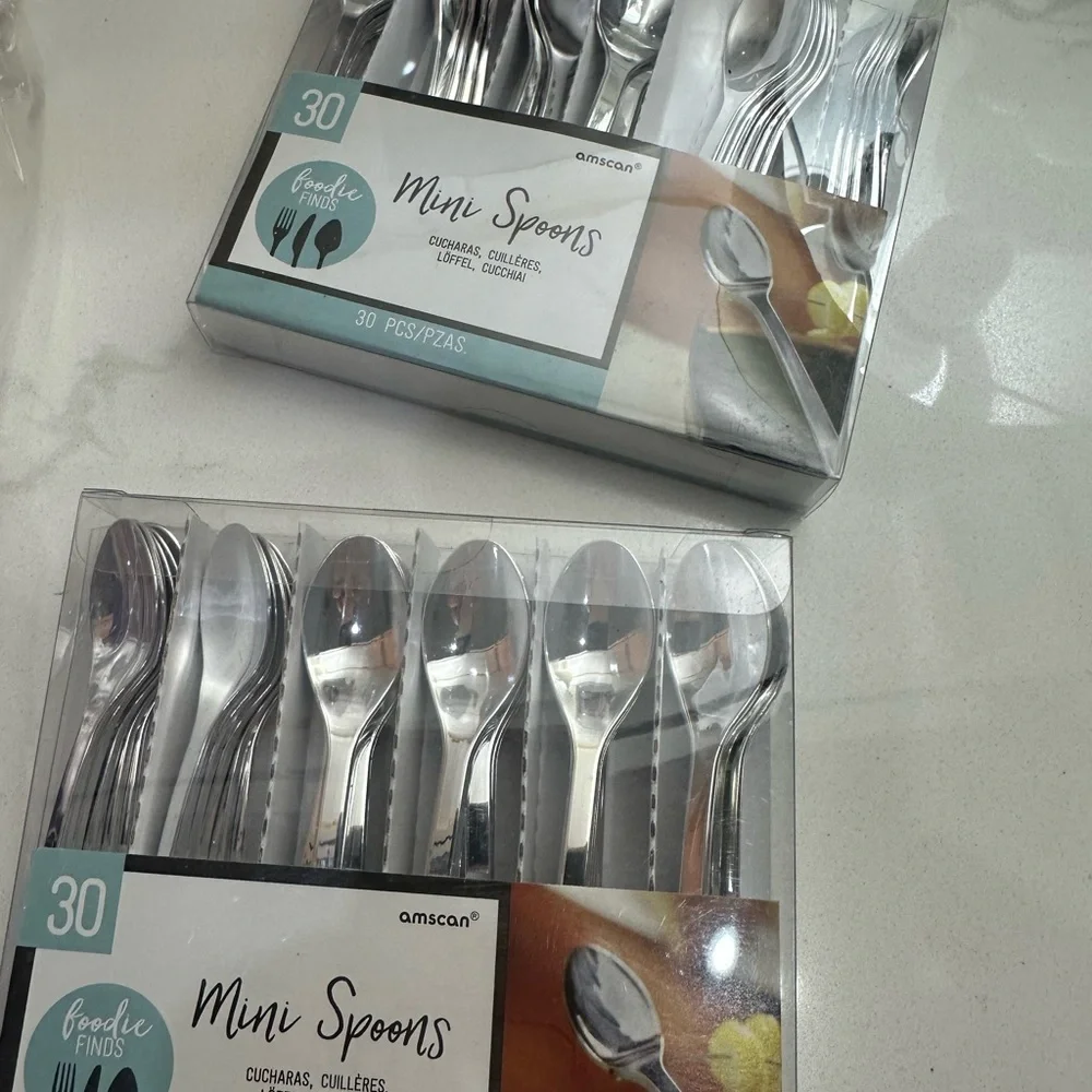 Cocktail and hors d’oeuvres Party Supplies Set